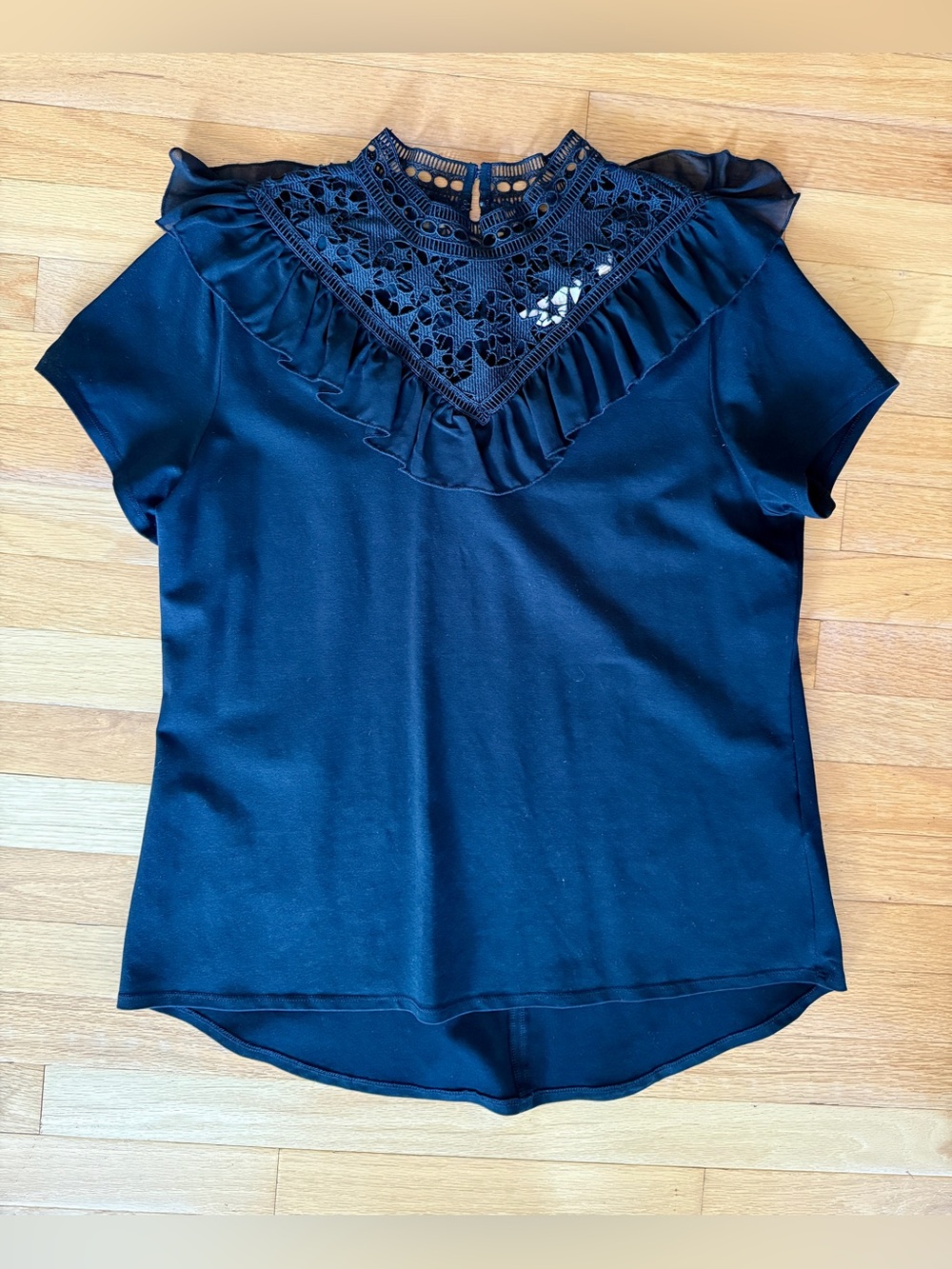 Ted Baker London Aurra Black Lace Yoke Ruffle Short Sleeve Tshirt size 5 L NWOT
